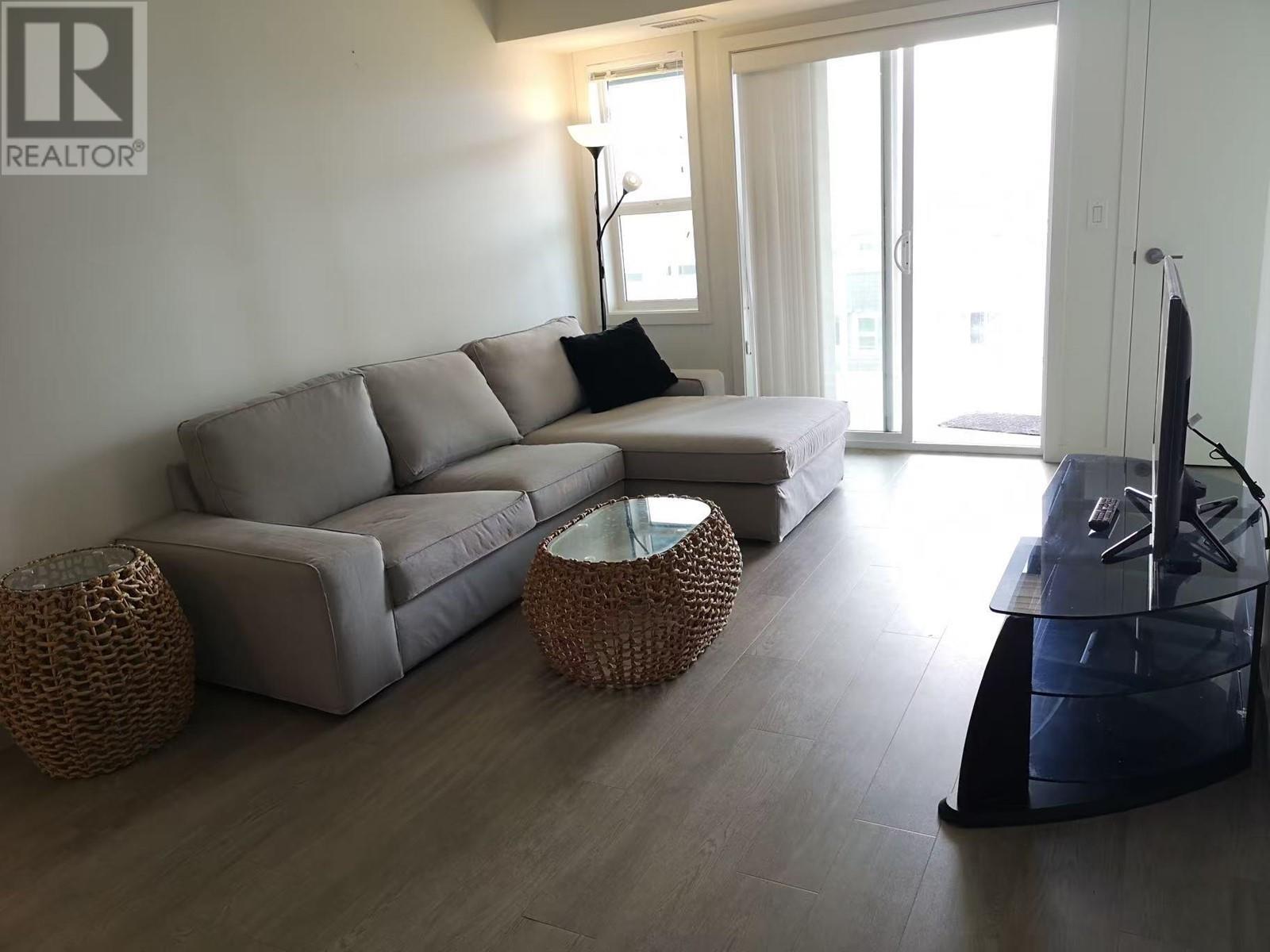 725 Academy Way Unit# Ph1. Kelowna, British Columbia