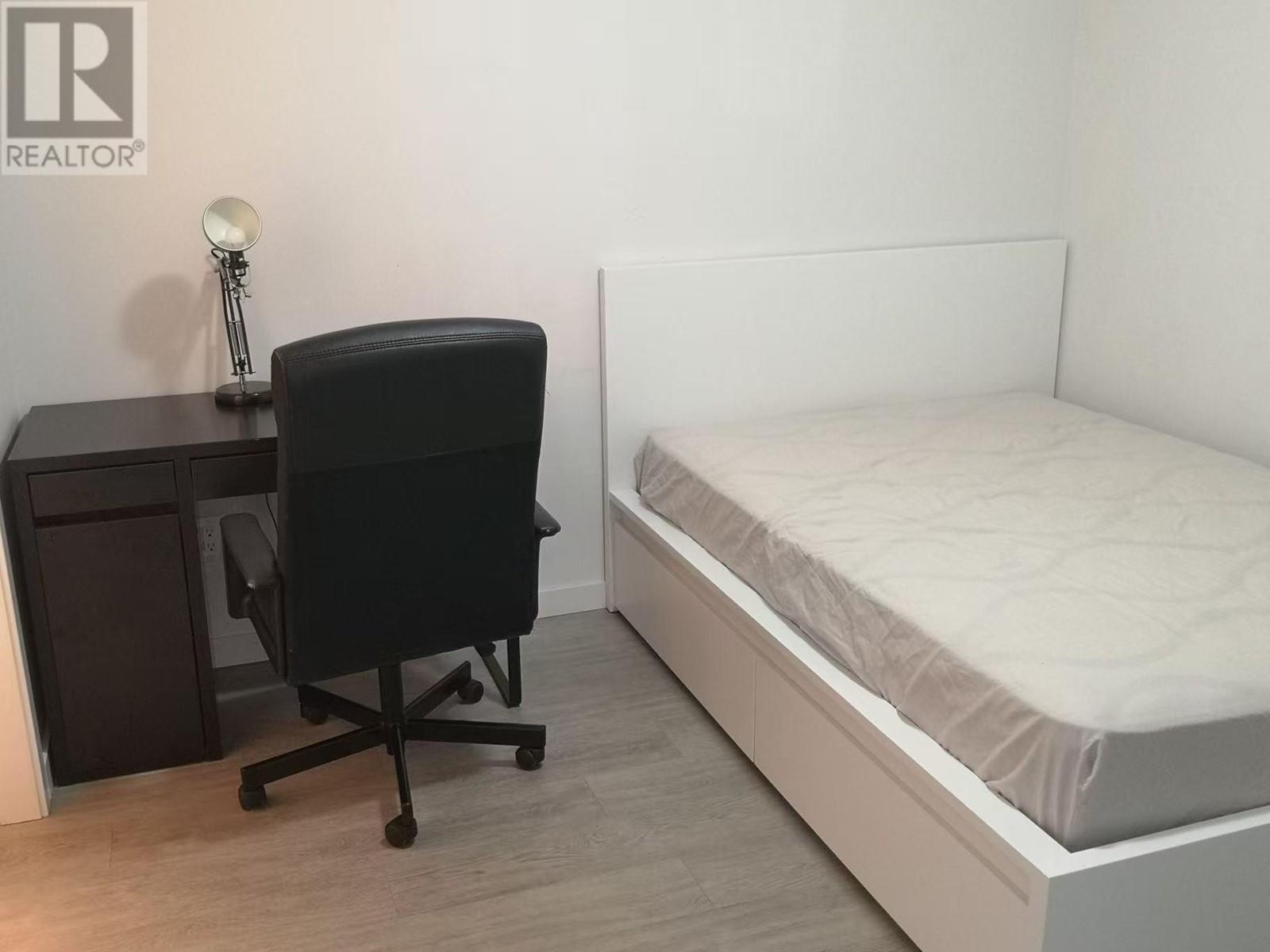 725 Academy Way Unit# Ph1. Kelowna, British Columbia