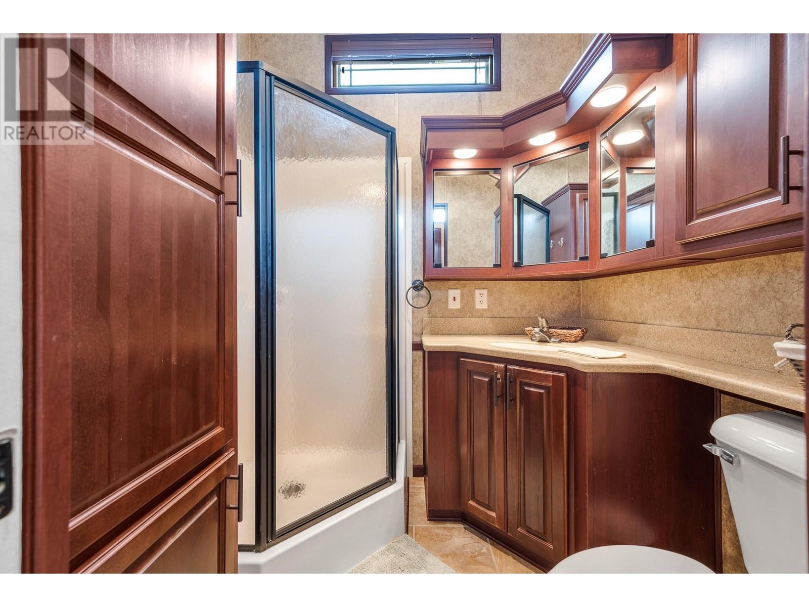 8000 Highland Road Unit# 172. Vernon, British Columbia