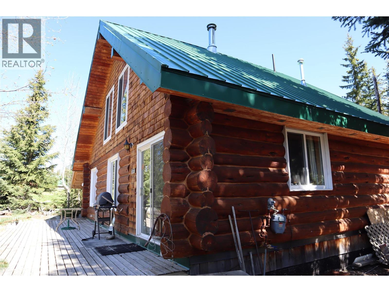 Cabin #20 Hatheume Lake Resort Lot# 5835. Peachland, British Columbia