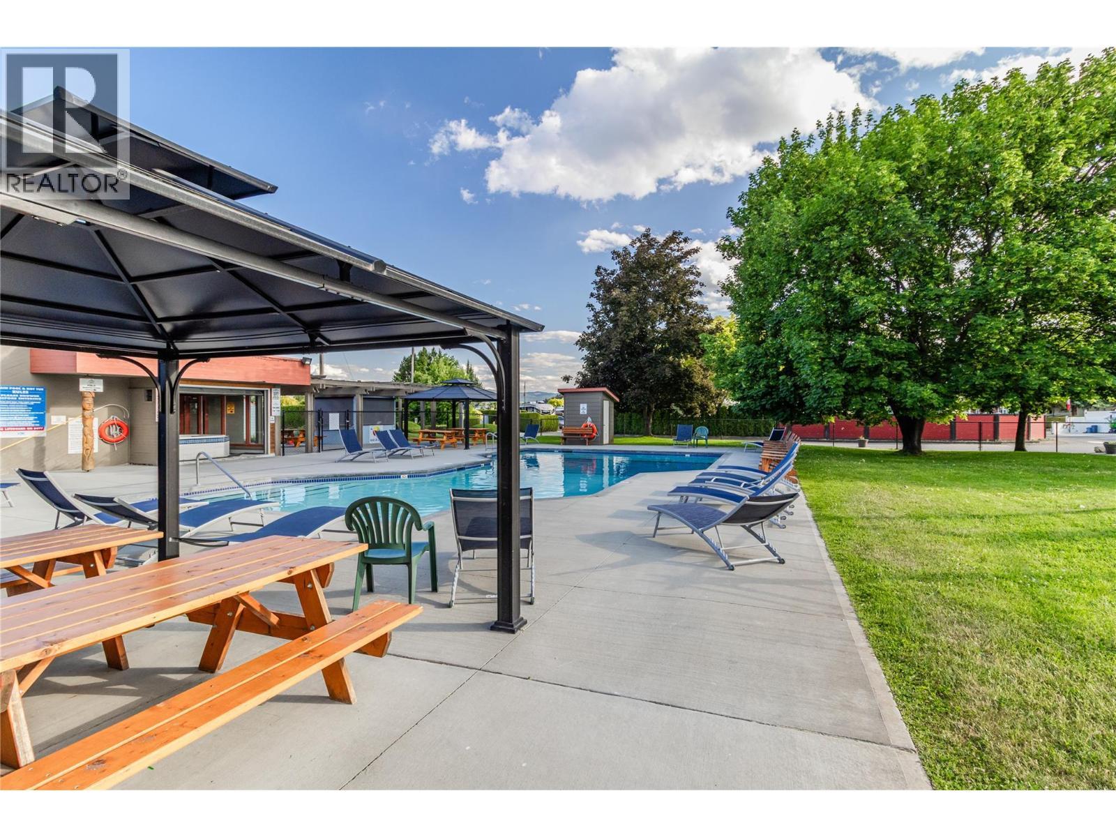 415 Commonwealth Road Unit# 3303. Kelowna, British Columbia