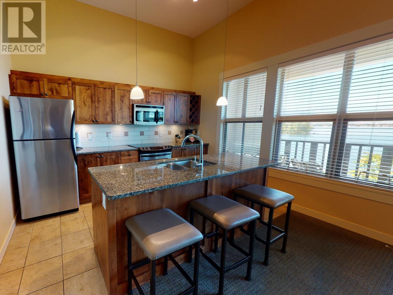 4200 Lakeshore Drive Unit# 320. Osoyoos, British Columbia