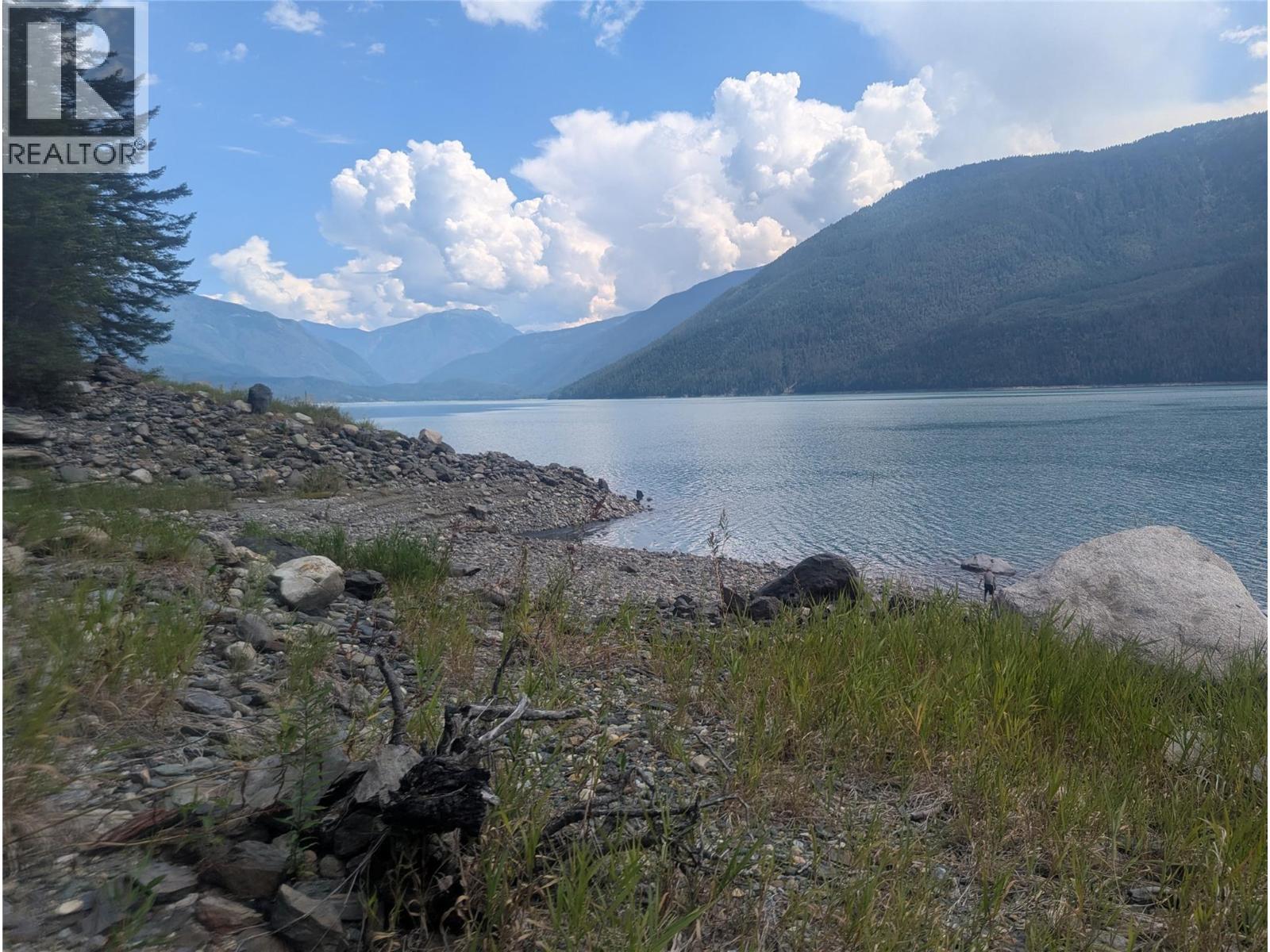 Lot 2 Whiskey Pointe. Revelstoke, British Columbia