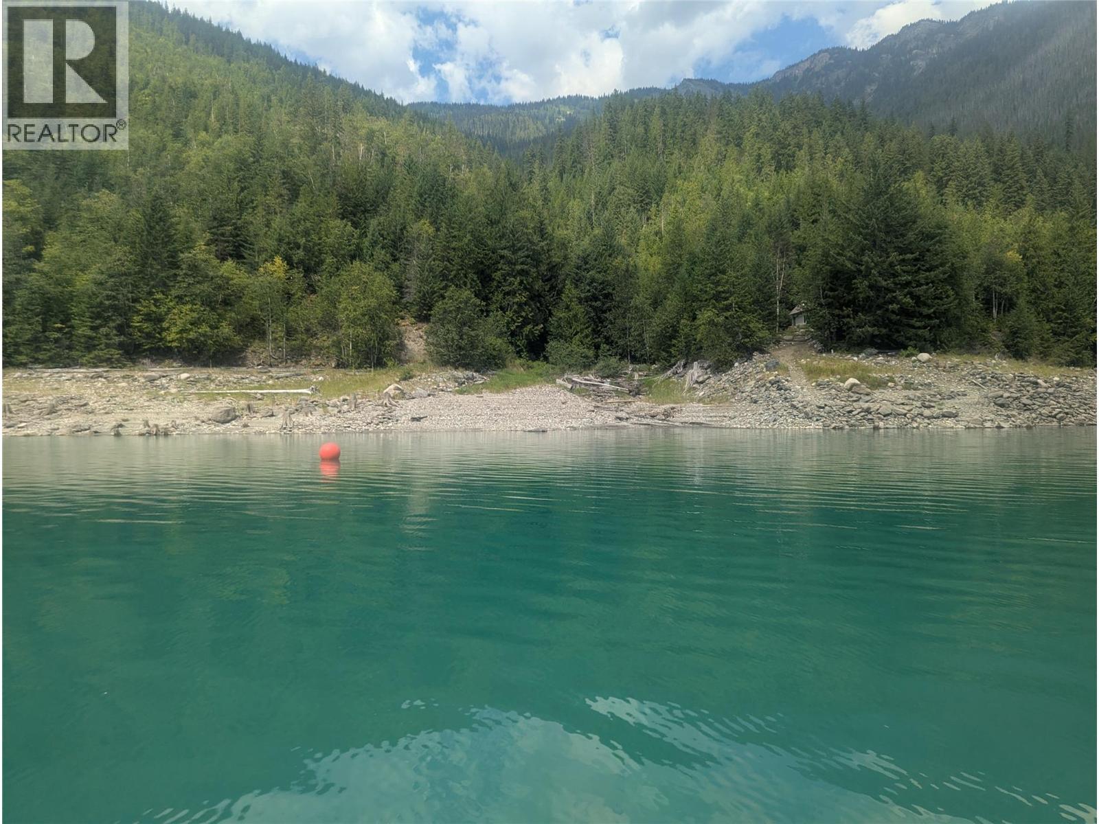 Lot 2 Whiskey Pointe. Revelstoke, British Columbia