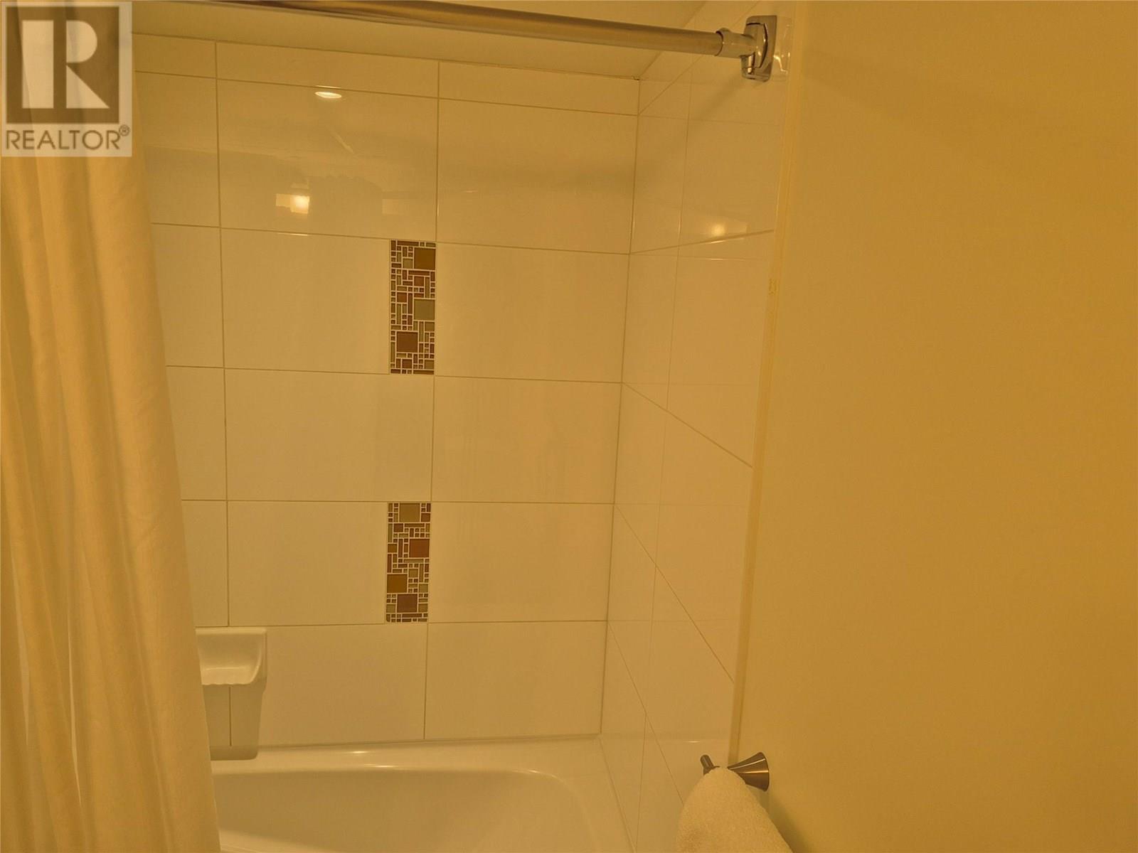 4200 Lakeshore Drive Drive Unit# 302. Osoyoos, British Columbia