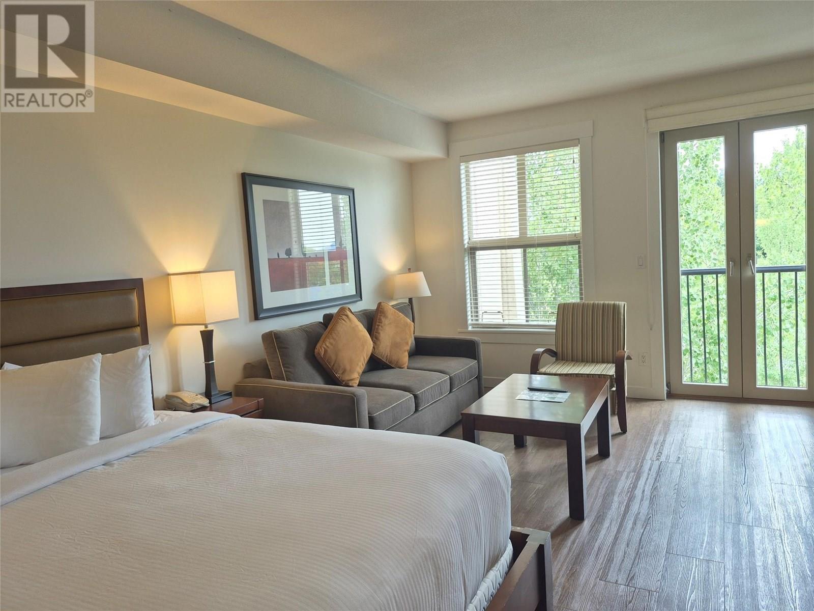 4200 Lakeshore Drive Drive Unit# 302. Osoyoos, British Columbia