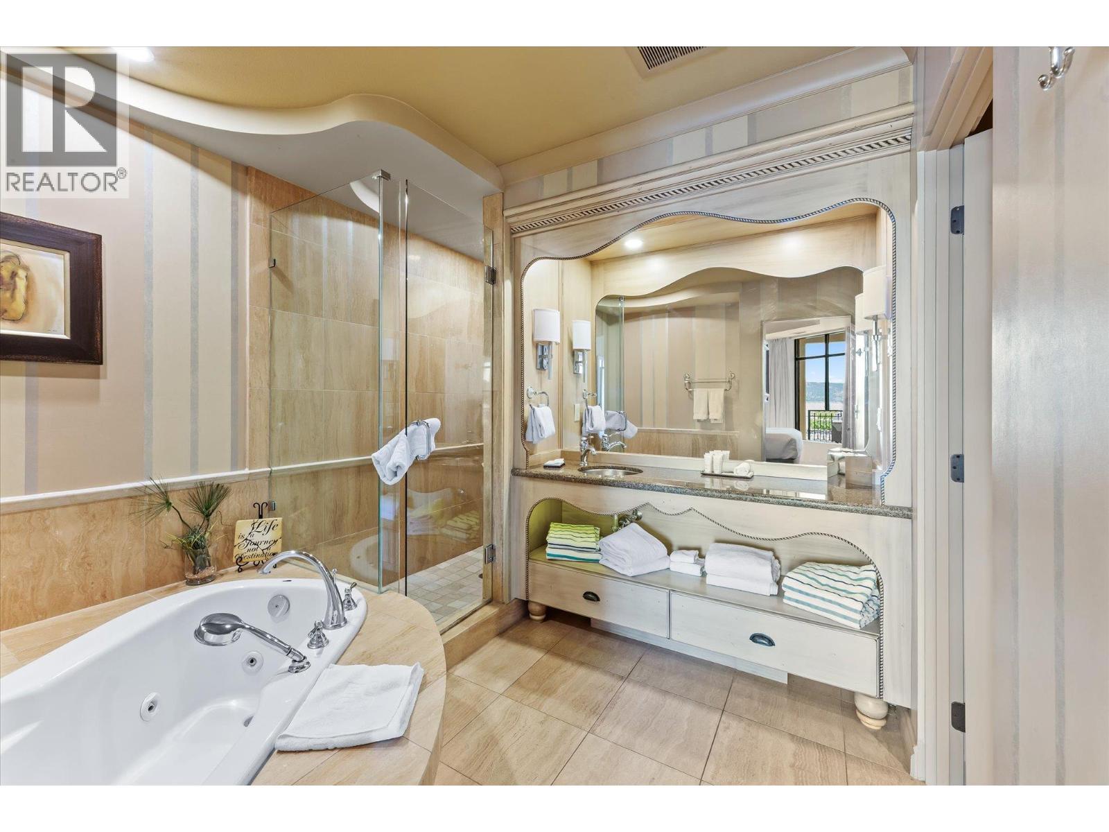 1288 Water Street Unit# 355. Kelowna, British Columbia