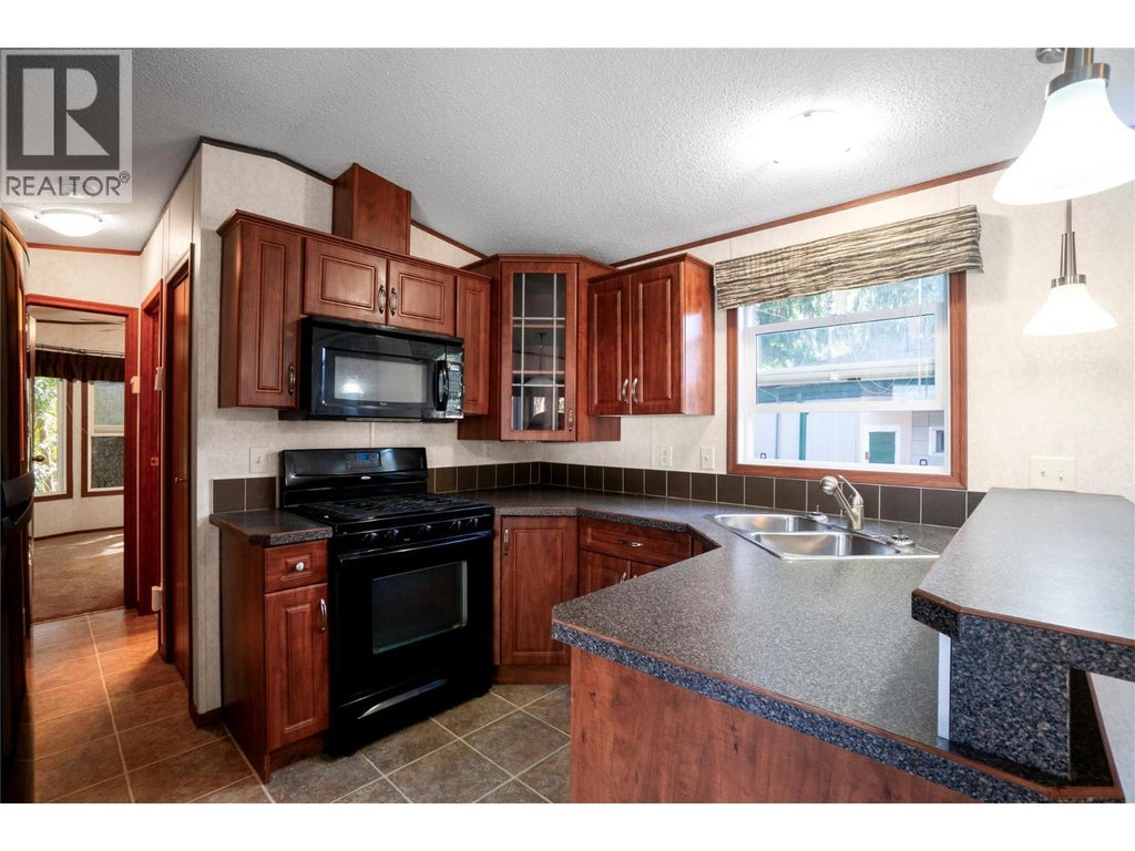 6670 Trans Canada Highway Ne Unit# 120, Canoe