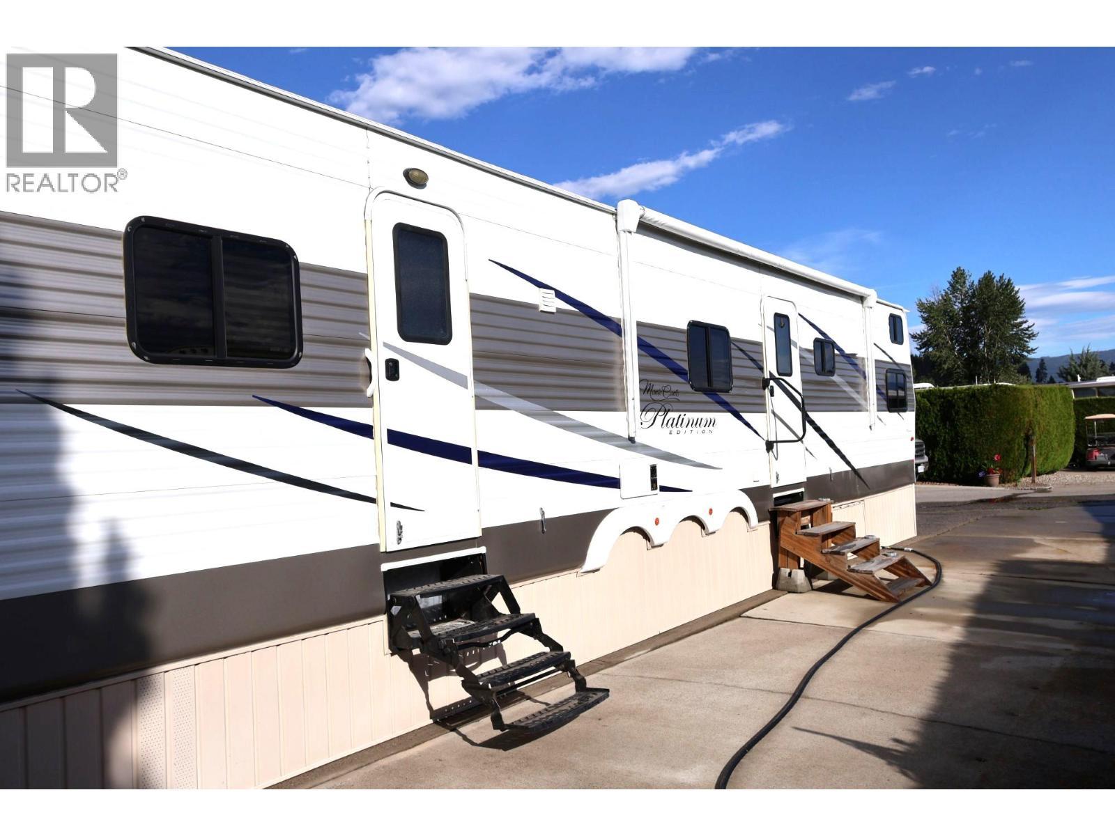 415 Commonwealth Road Unit# 301. Kelowna, British Columbia