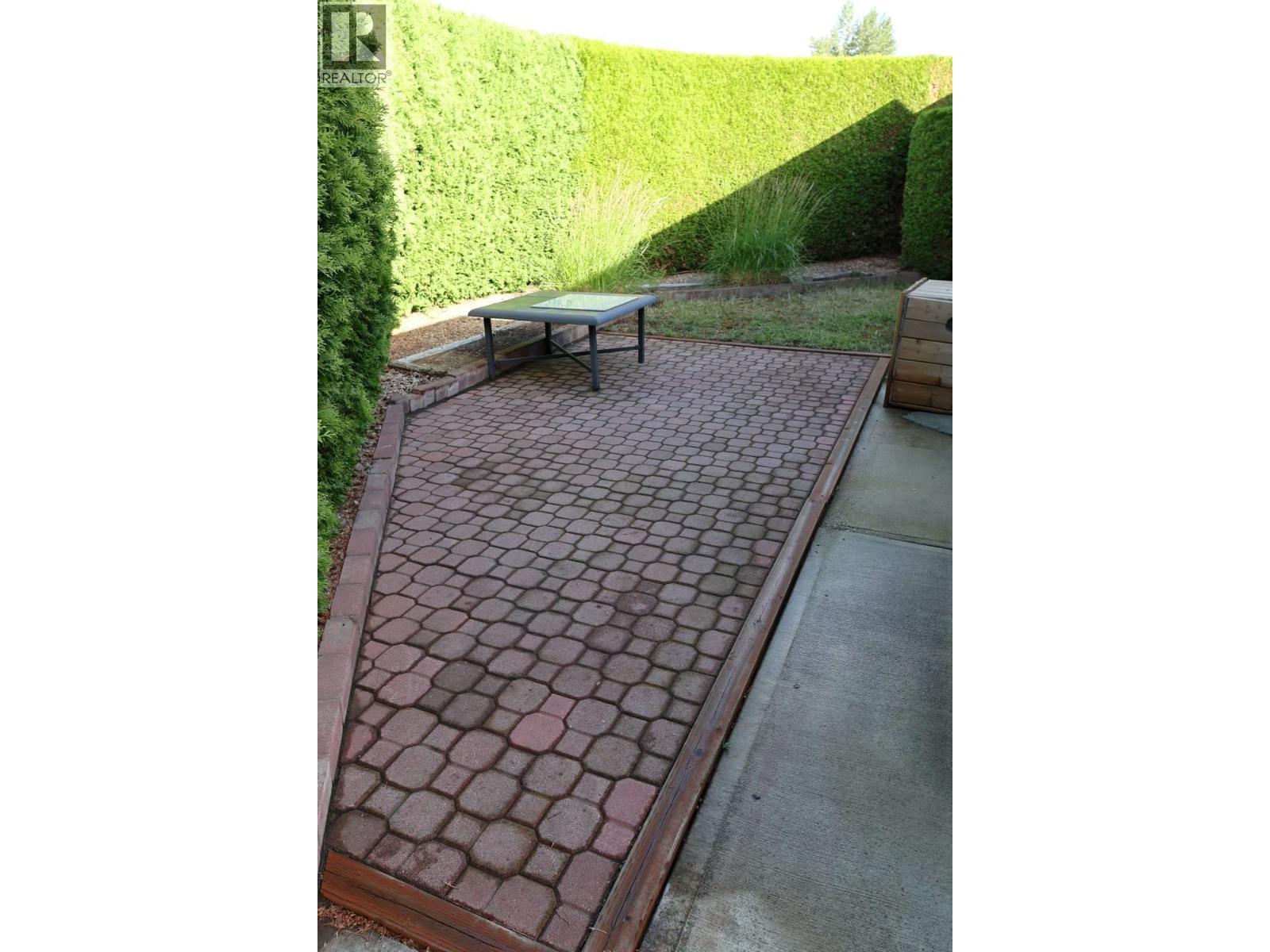 415 Commonwealth Road Unit# 301. Kelowna, British Columbia