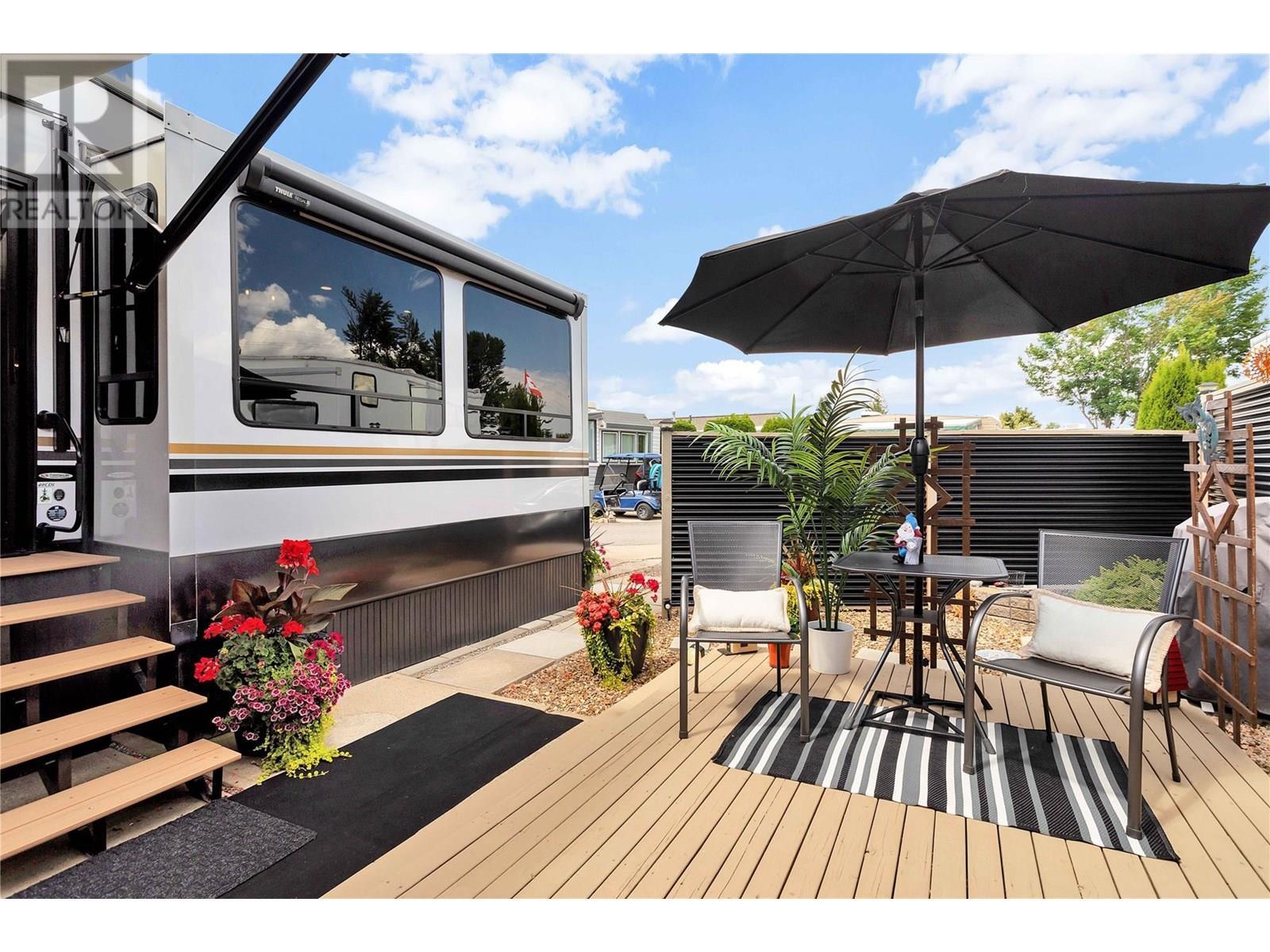 415 Commonwealth Road Unit# 396 Lot# 396. Lake Country, British Columbia