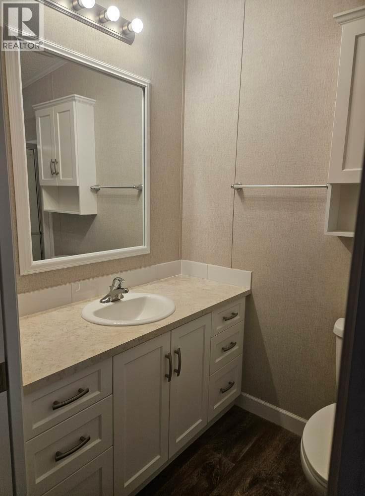 32 Victoria Road. Vernon, British Columbia