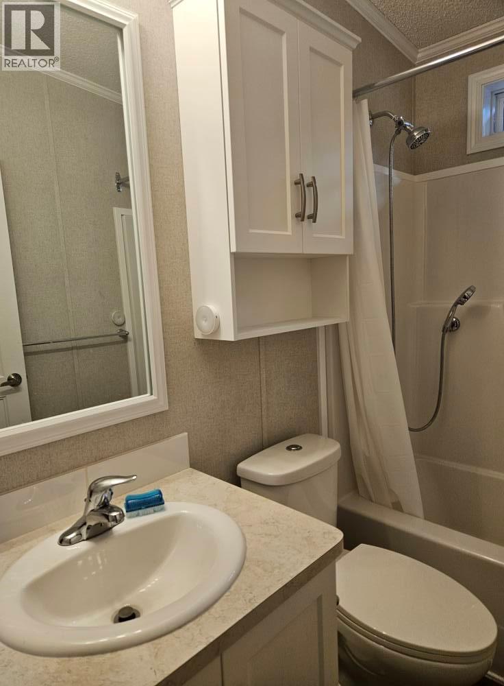 32 Victoria Road. Vernon, British Columbia