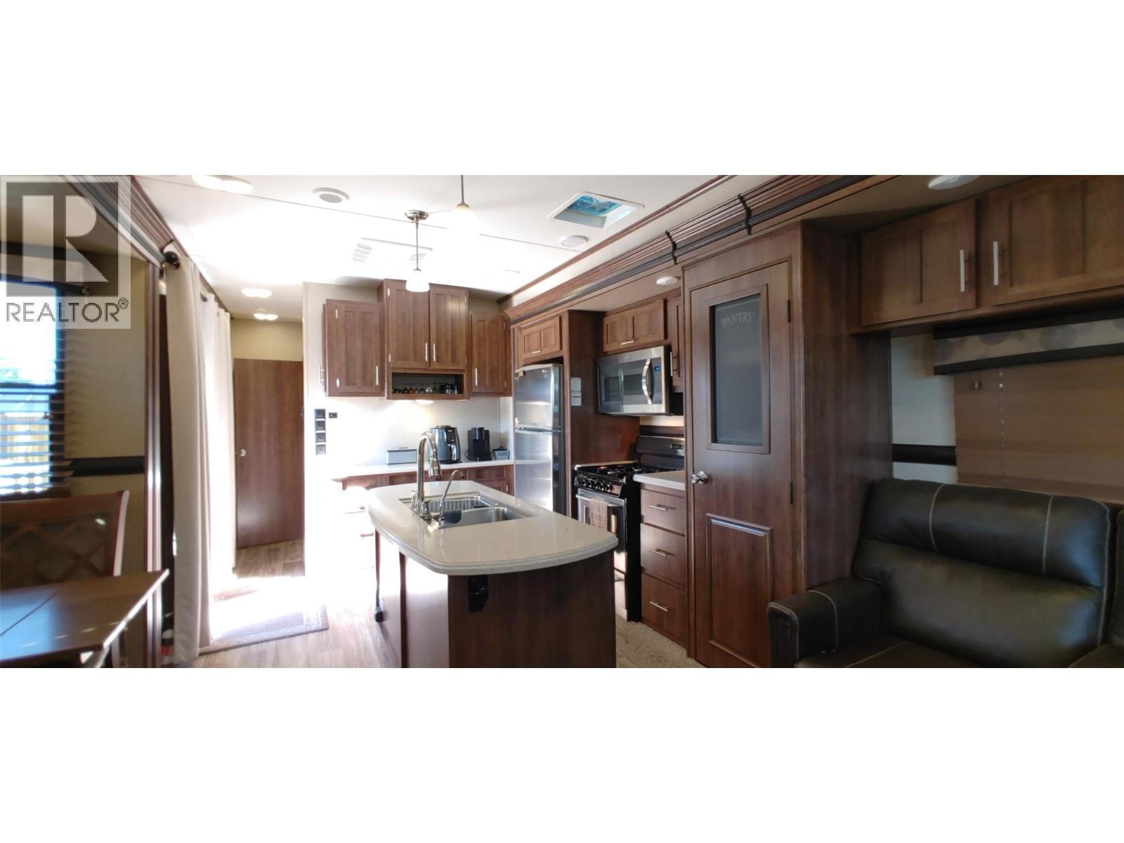 415 Commonwealth Road Unit# 428 Lot# 428. Kelowna, British Columbia