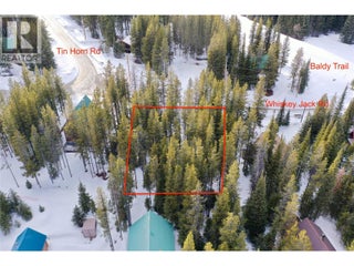 140 Whiskey Jack Road. Oliver, British Columbia