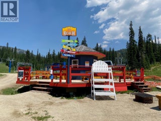 140 Whiskey Jack Road. Oliver, British Columbia