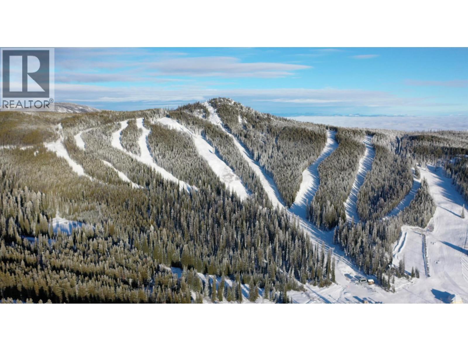 140 Whiskey Jack Road. Oliver, British Columbia