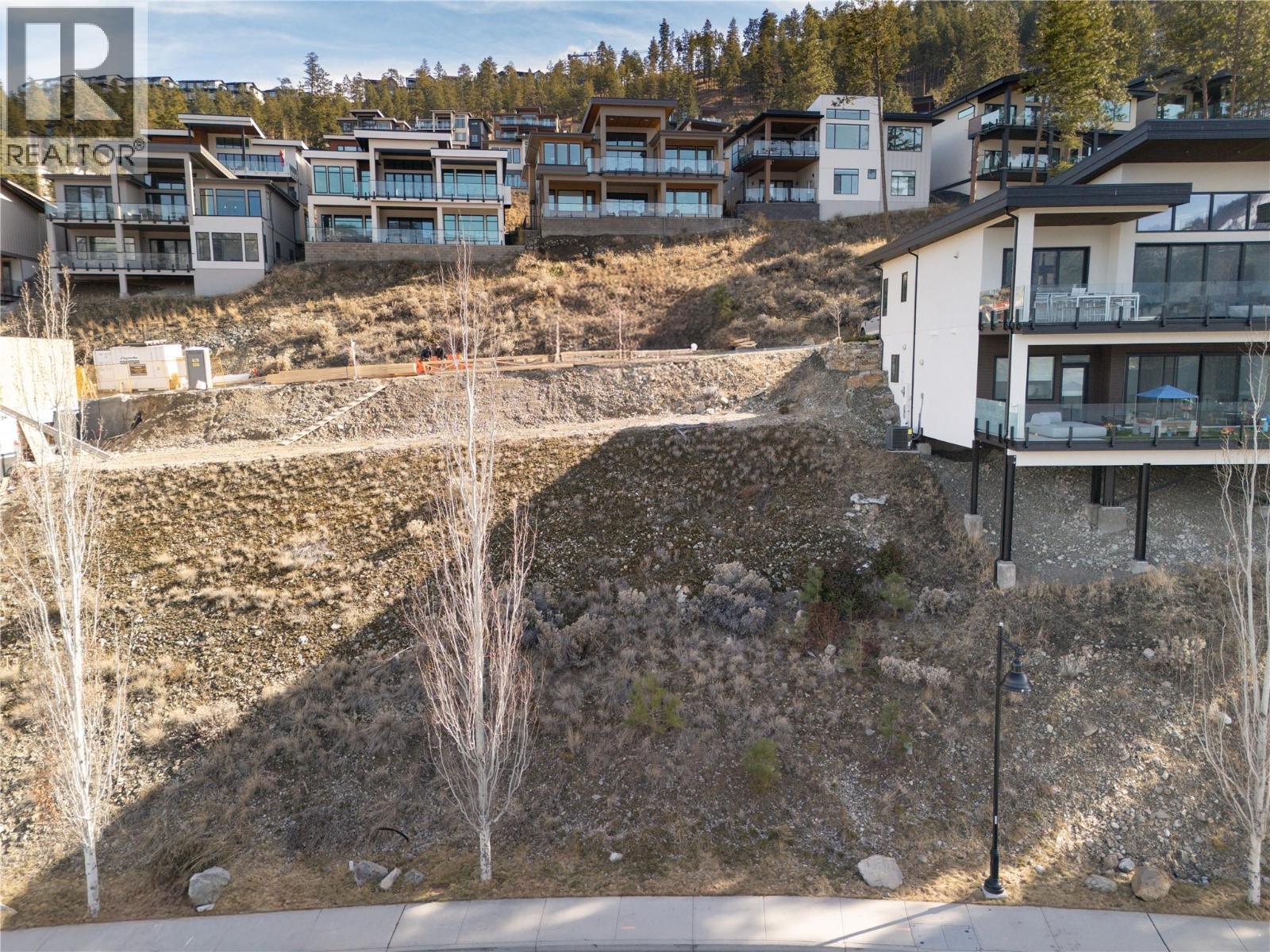 3356 Black Pine Lane. Kelowna, British Columbia
