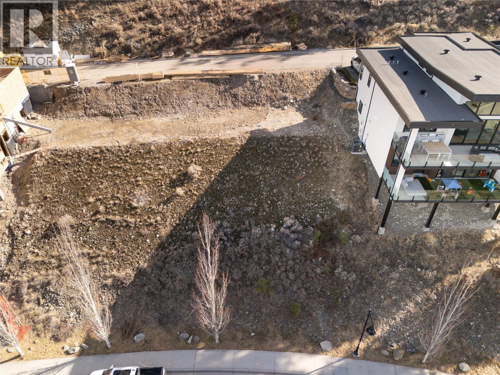 3356 Black Pine Lane. Kelowna, British Columbia