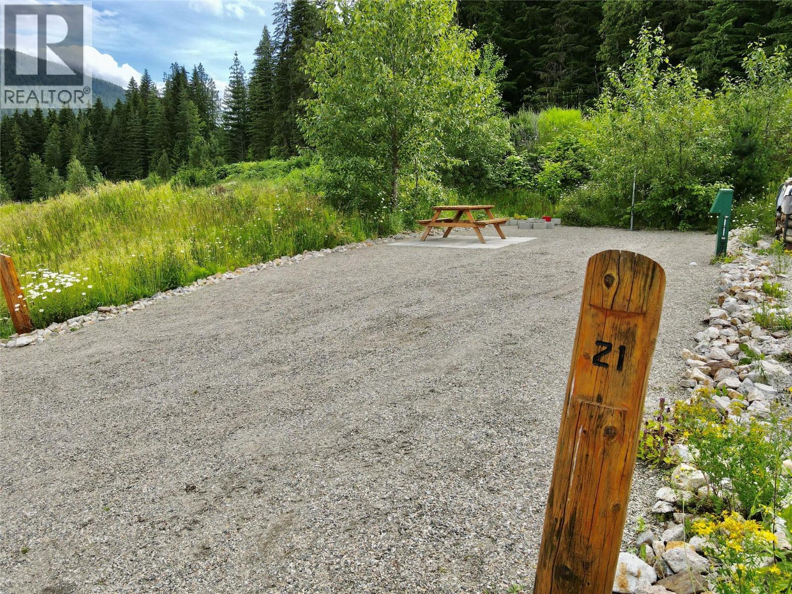 1681 Sugar Lake Road Unit# 21. Cherryville, British Columbia