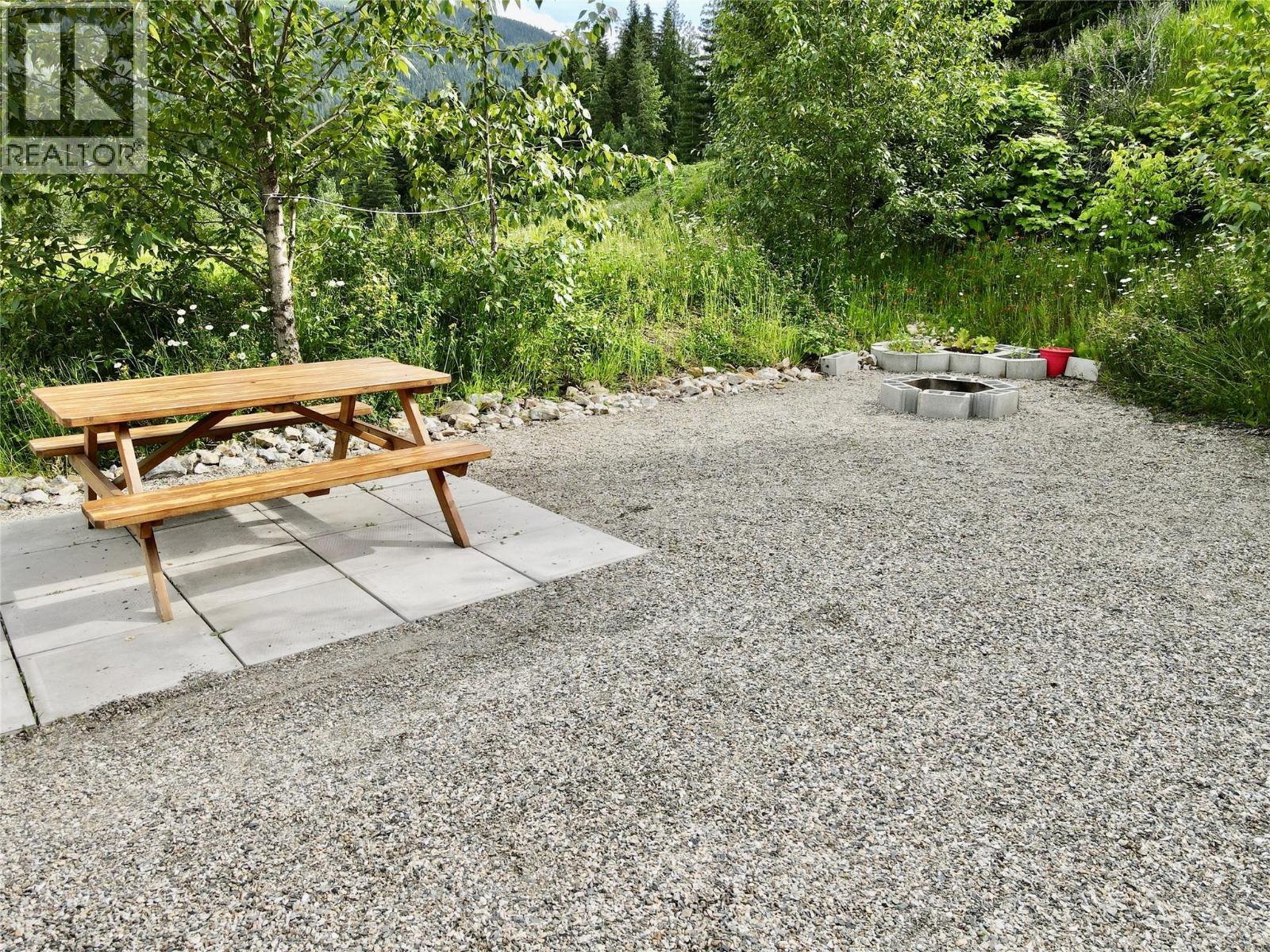 1681 Sugar Lake Road Unit# 21. Cherryville, British Columbia