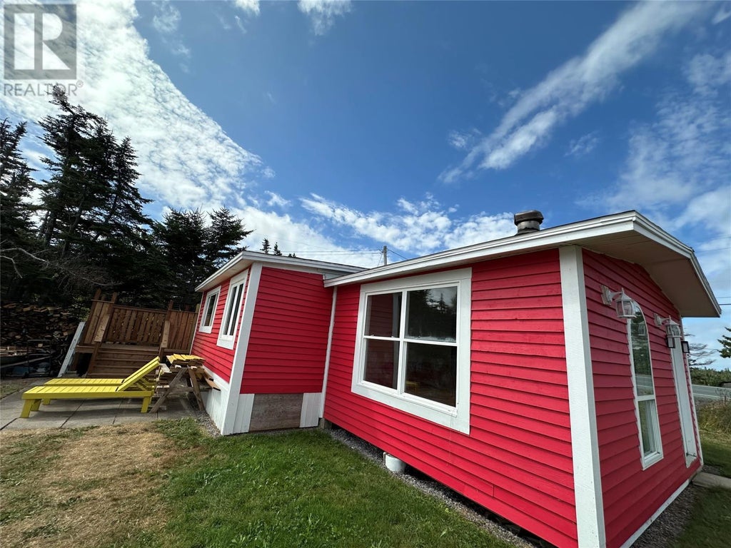 # 38 Route 90 Line, Holyrood