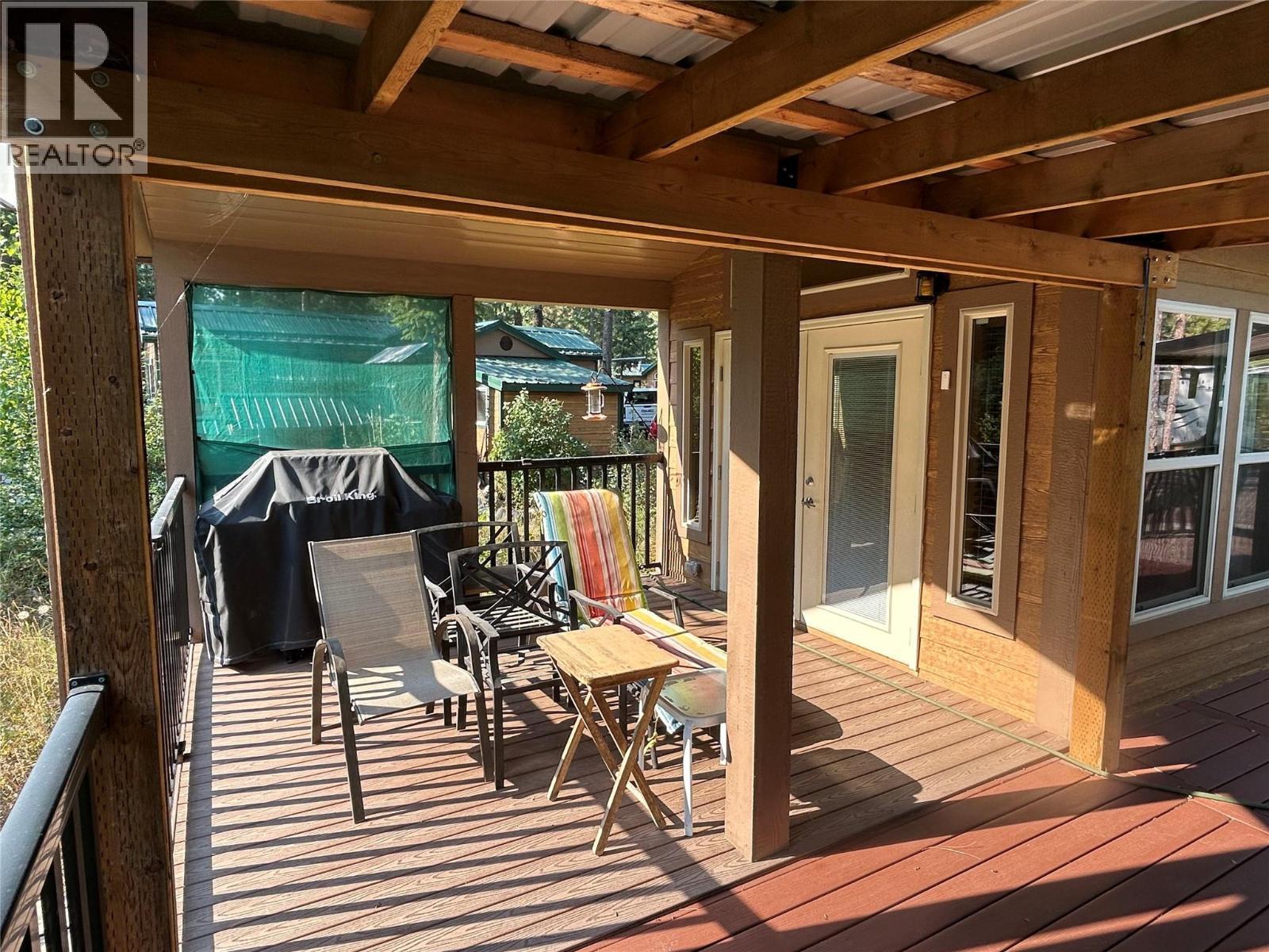 4835 Paradise Valley Drive Unit# 33. Peachland, British Columbia