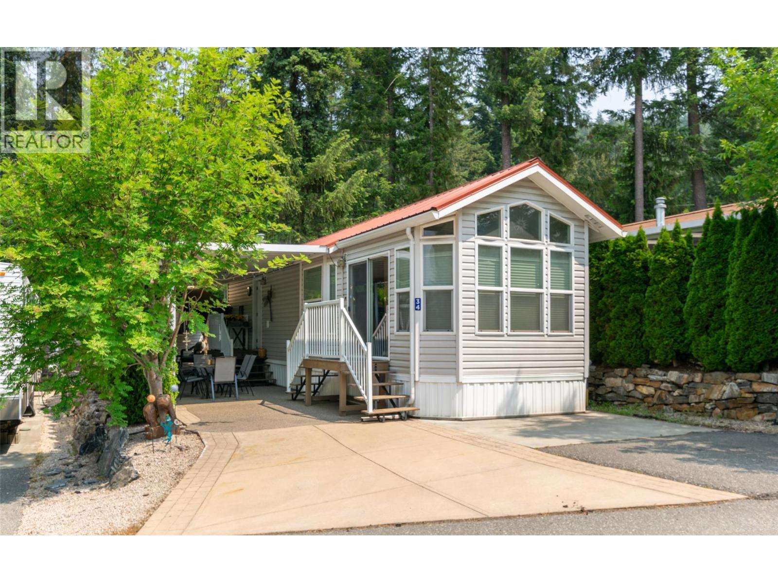 2698 Blind Bay Road Unit# G34. Blind Bay, British Columbia