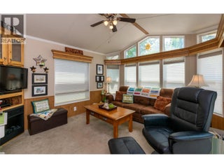 2698 Blind Bay Road Unit# G34. Blind Bay, British Columbia