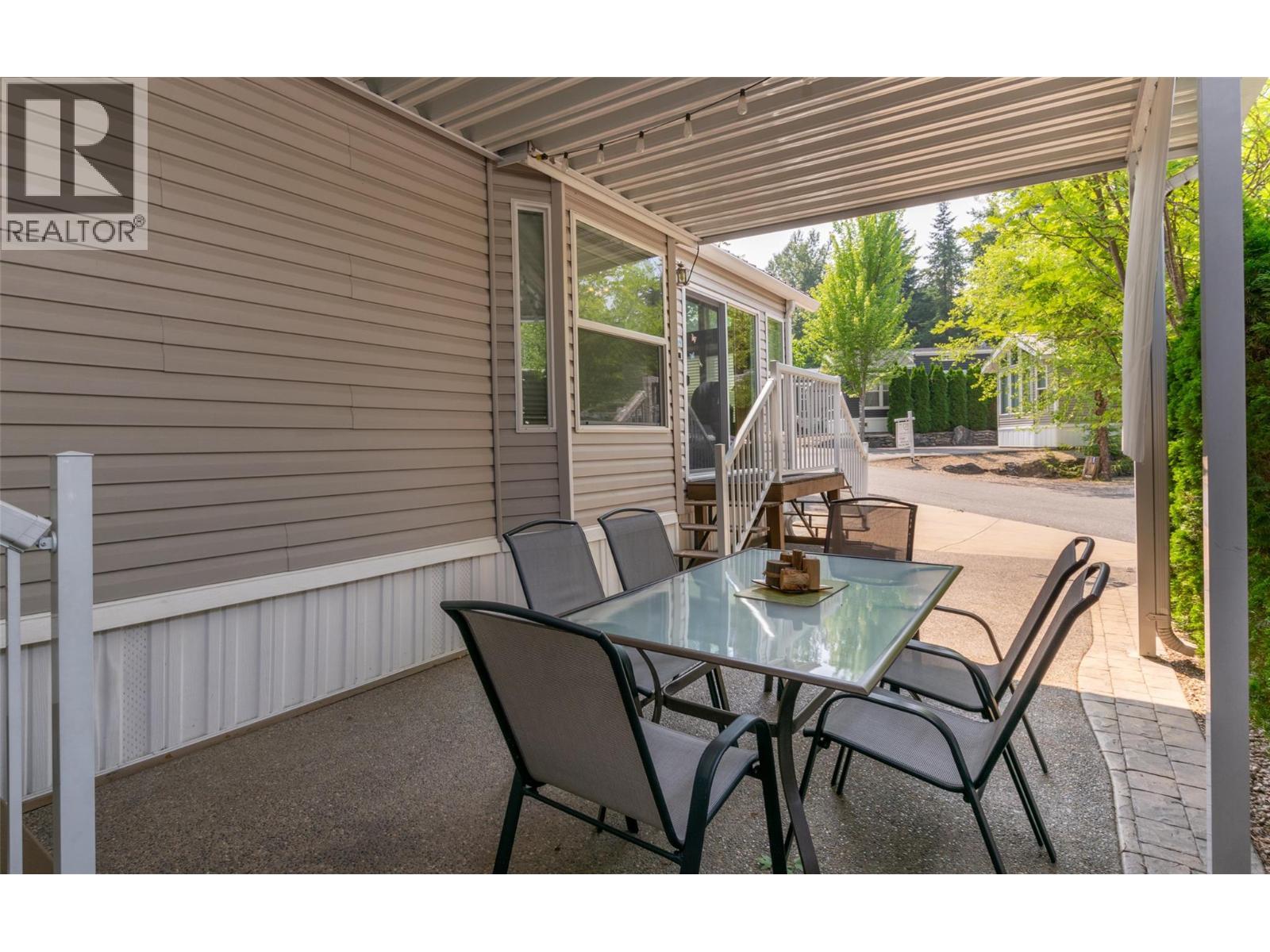 2698 Blind Bay Road Unit# G34. Blind Bay, British Columbia