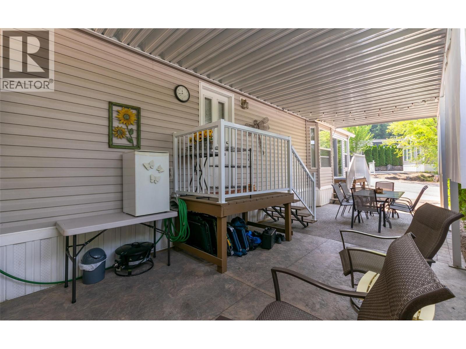 2698 Blind Bay Road Unit# G34. Blind Bay, British Columbia