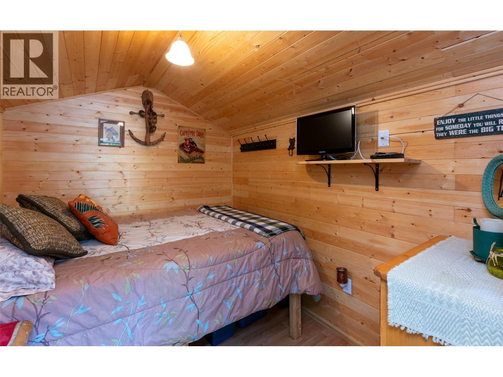 2698 Blind Bay Road Unit# G34. Blind Bay, British Columbia