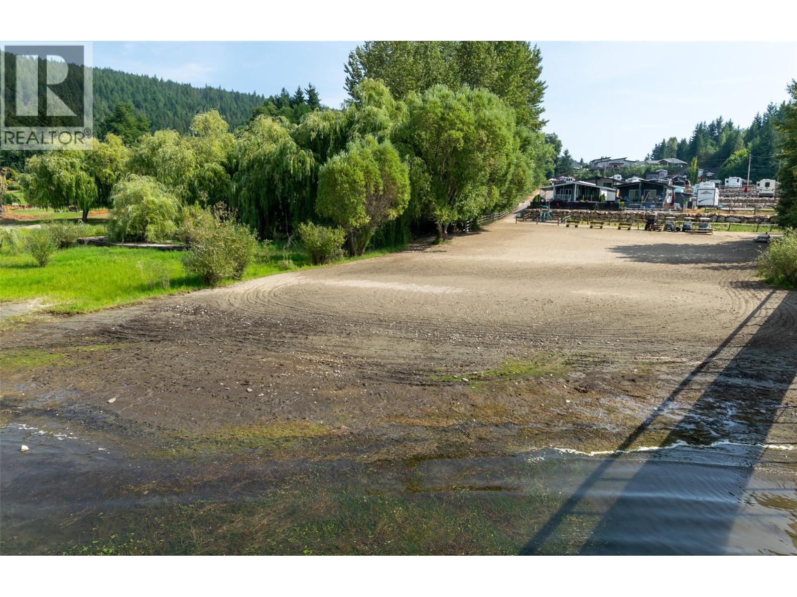 2698 Blind Bay Road Unit# G34. Blind Bay, British Columbia