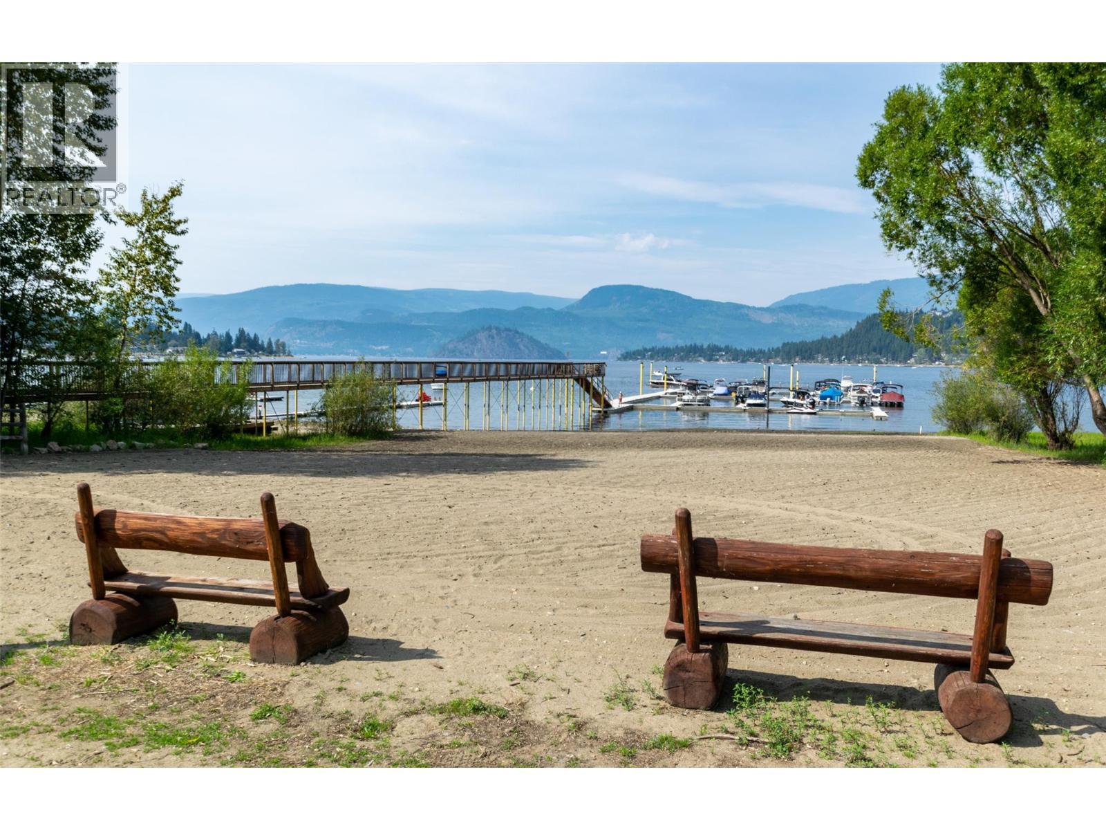 2698 Blind Bay Road Unit# G34. Blind Bay, British Columbia