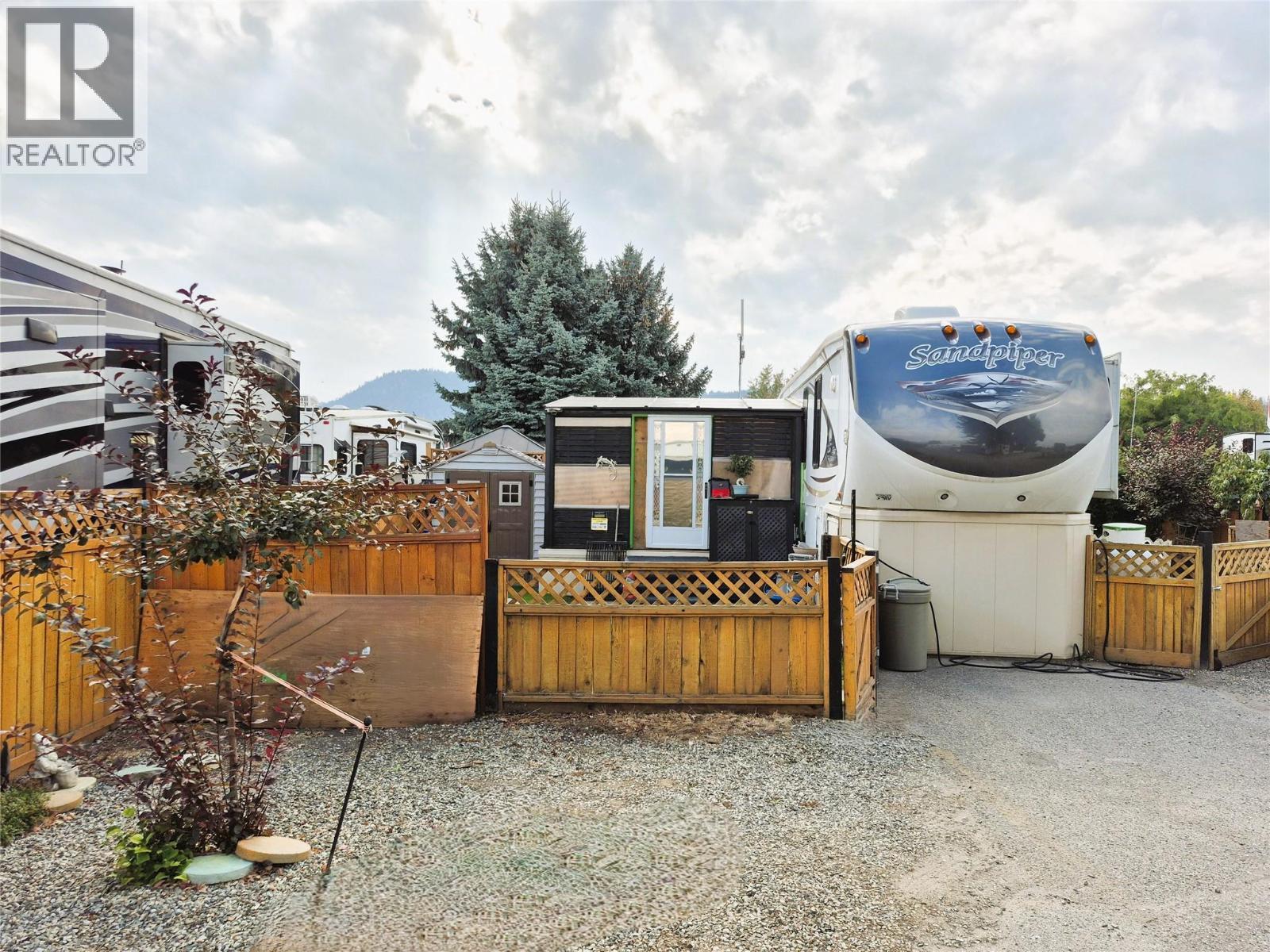 415 Commonwealth Road Unit# 12. Kelowna, British Columbia