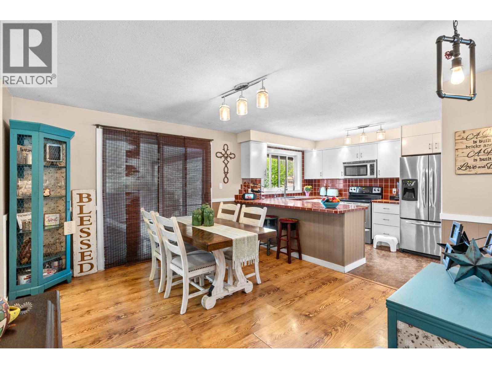 602 Johnson Crescent. Oliver, British Columbia