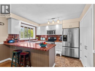 602 Johnson Crescent. Oliver, British Columbia