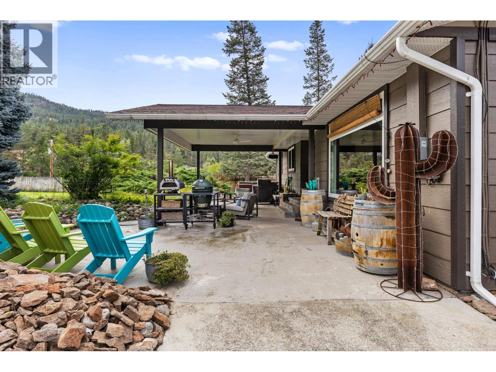 602 Johnson Crescent. Oliver, British Columbia