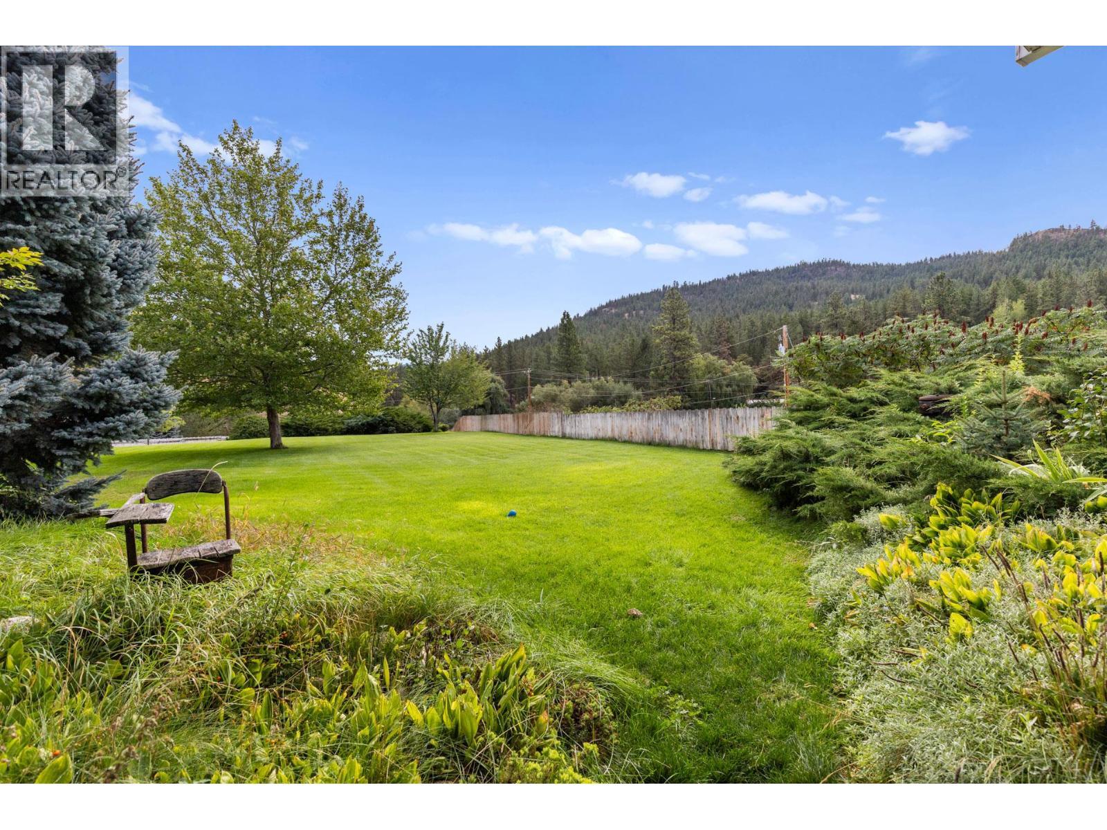 602 Johnson Crescent. Oliver, British Columbia