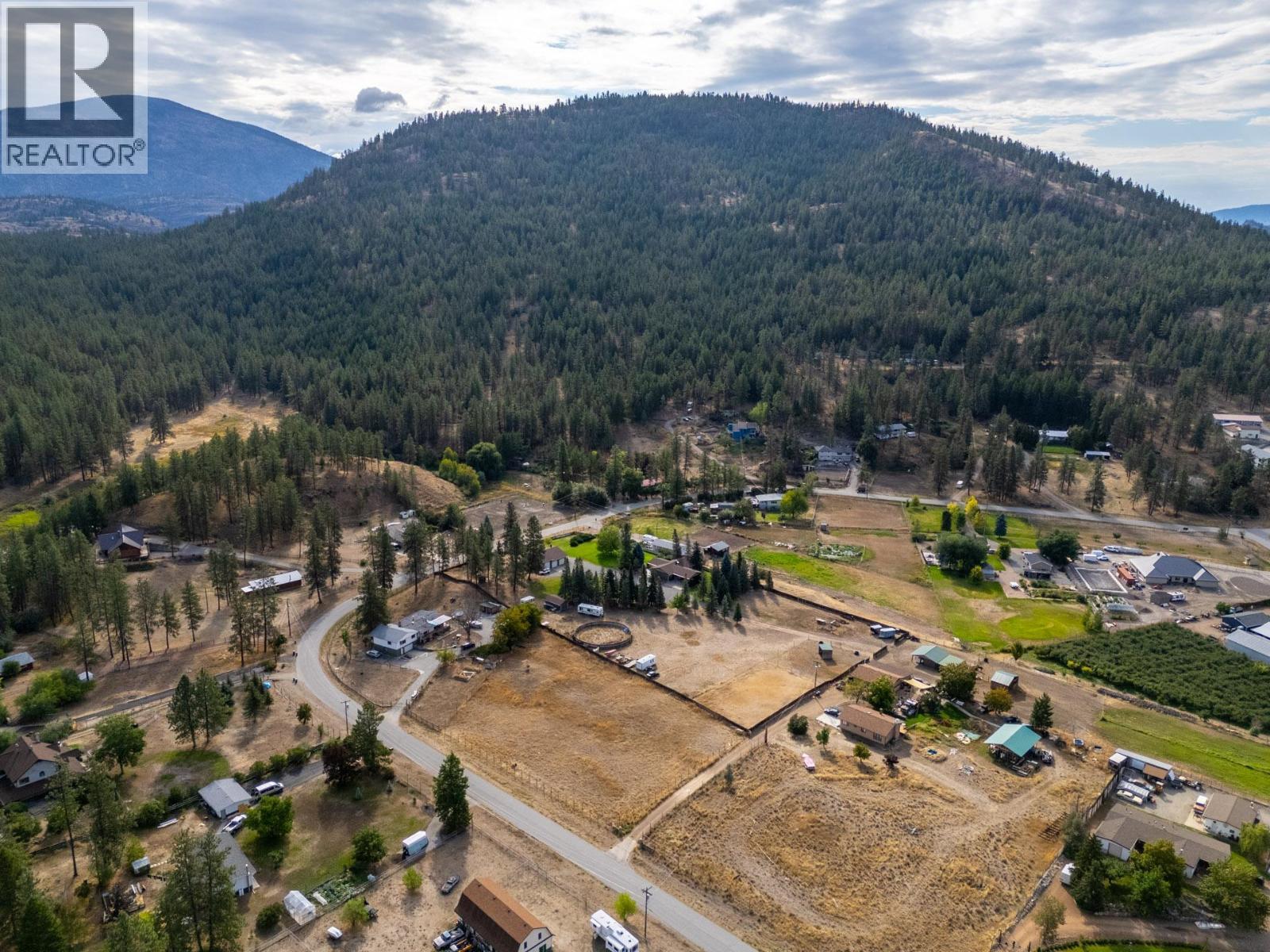 602 Johnson Crescent. Oliver, British Columbia