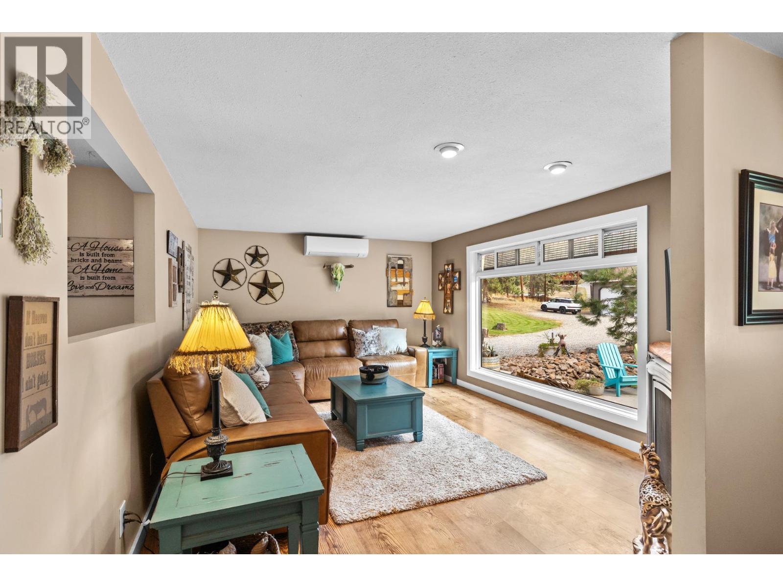 602 Johnson Crescent. Oliver, British Columbia