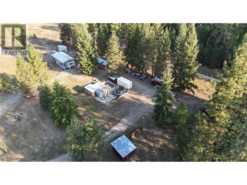 990 395 Highway, Christina Lake