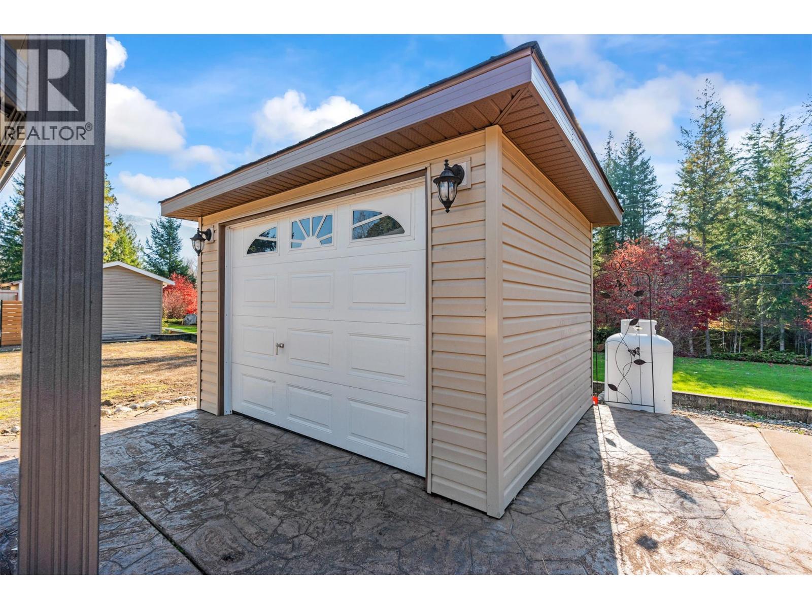 3303 Enderby Mabel Lake Road Unit# Rv Lot 3. Enderby, British Columbia