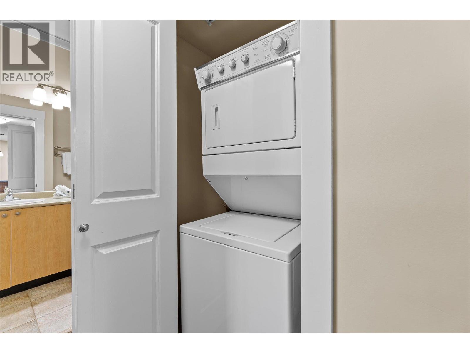 4205 Gellatly Road Unit# 319. West Kelowna, British Columbia