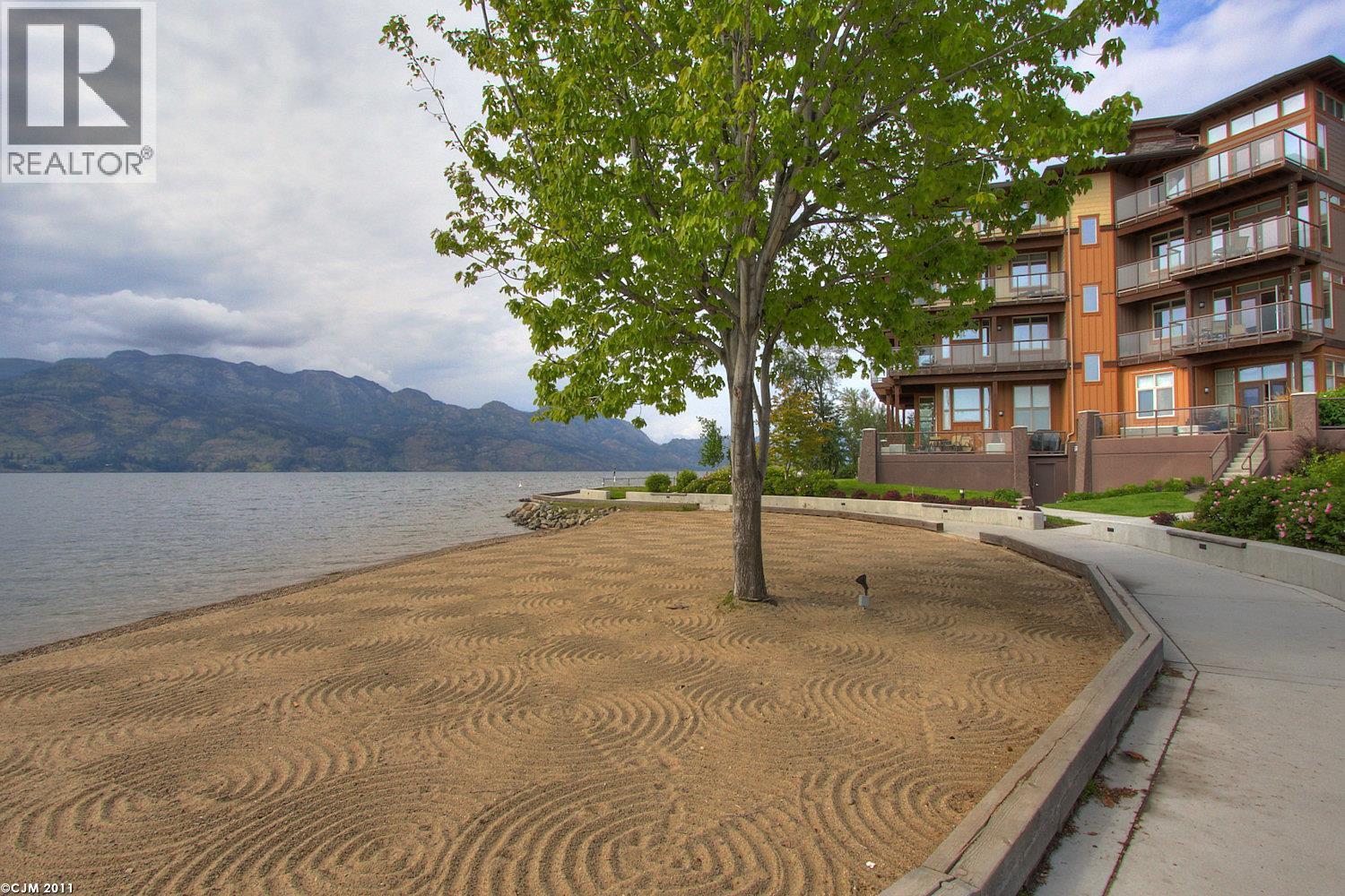 4205 Gellatly Road Unit# 319. West Kelowna, British Columbia