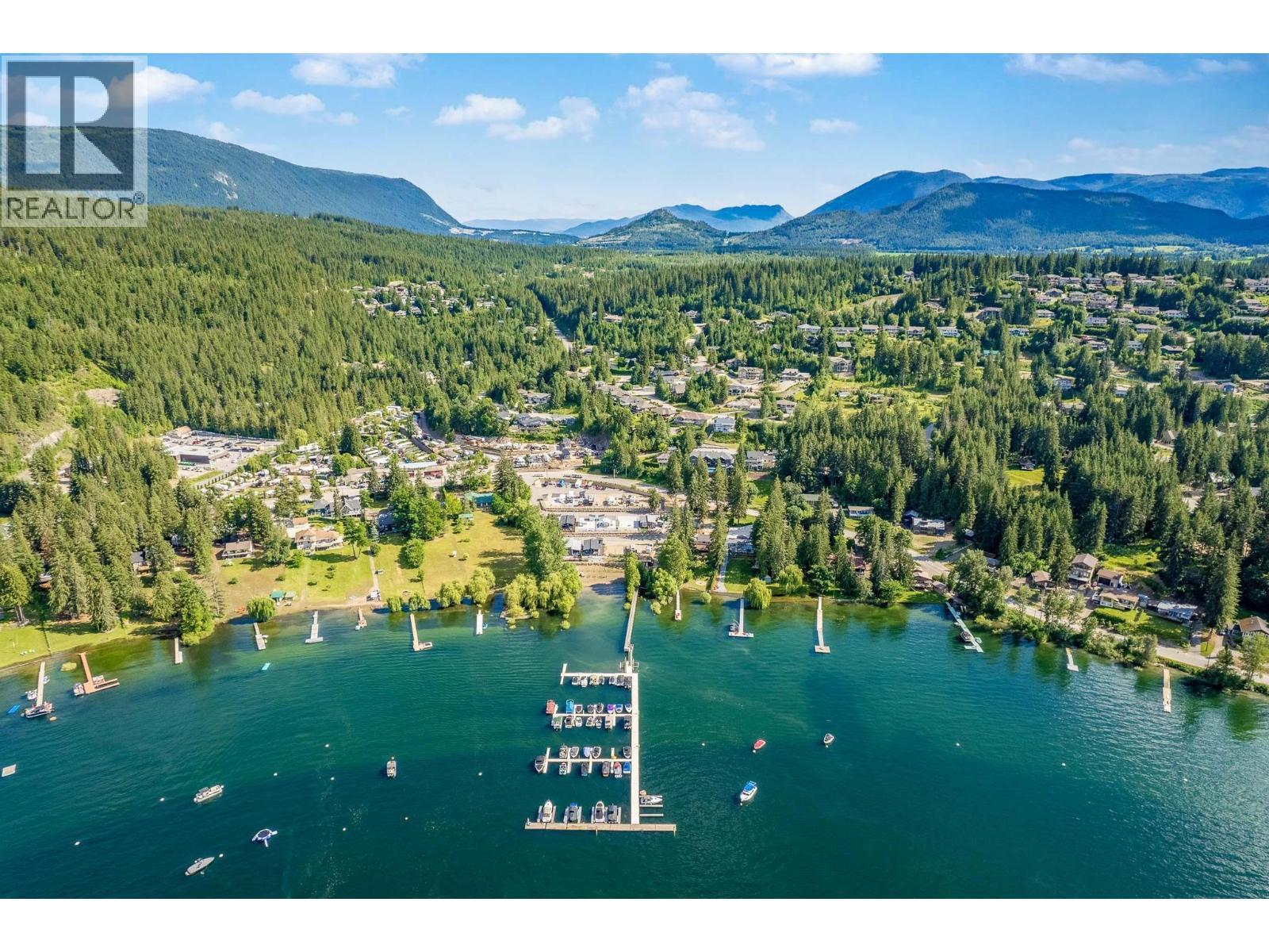 2673 Blind Bay Road Unit# 75. Blind Bay, British Columbia