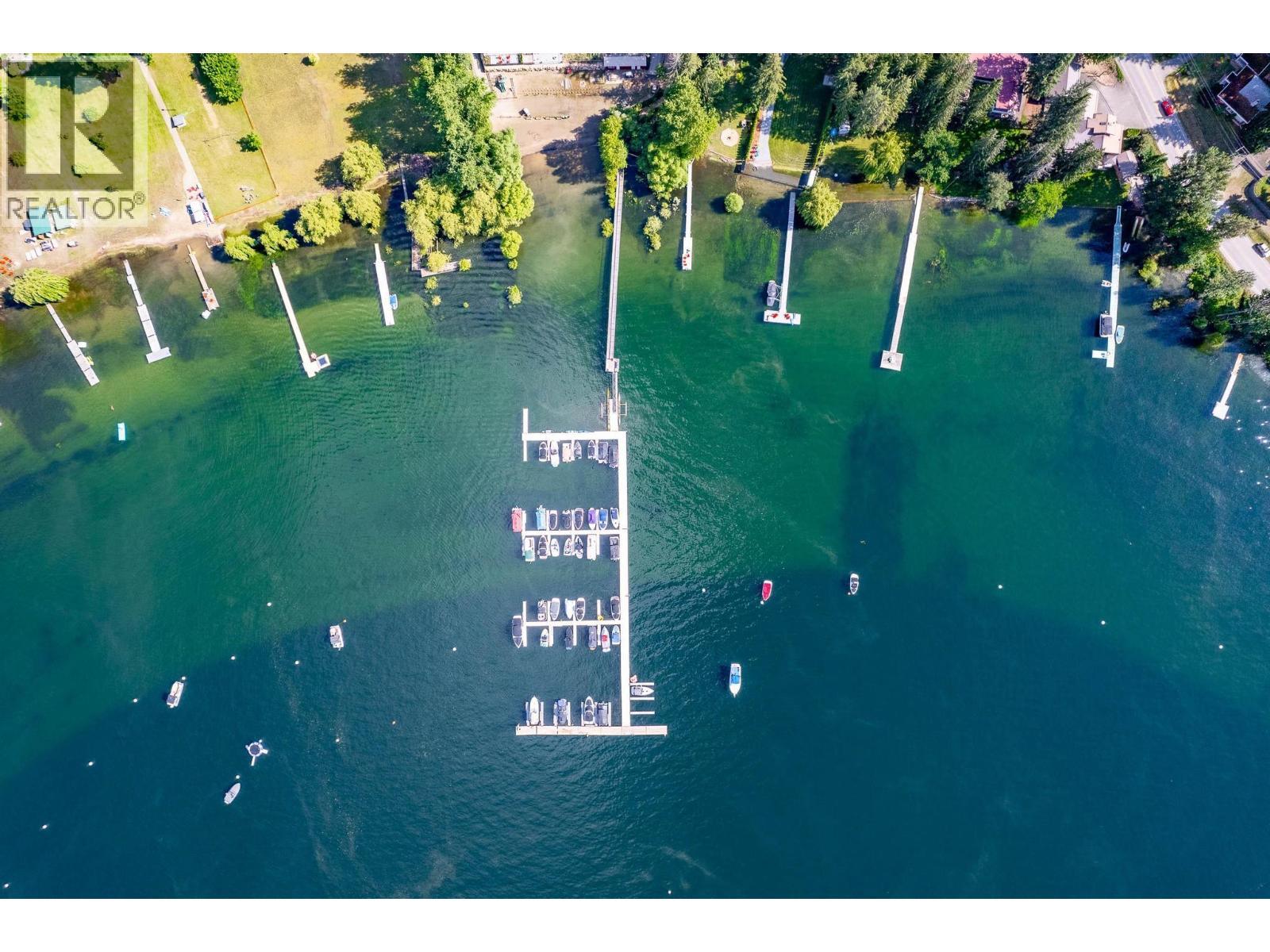 2673 Blind Bay Road Unit# 75. Blind Bay, British Columbia