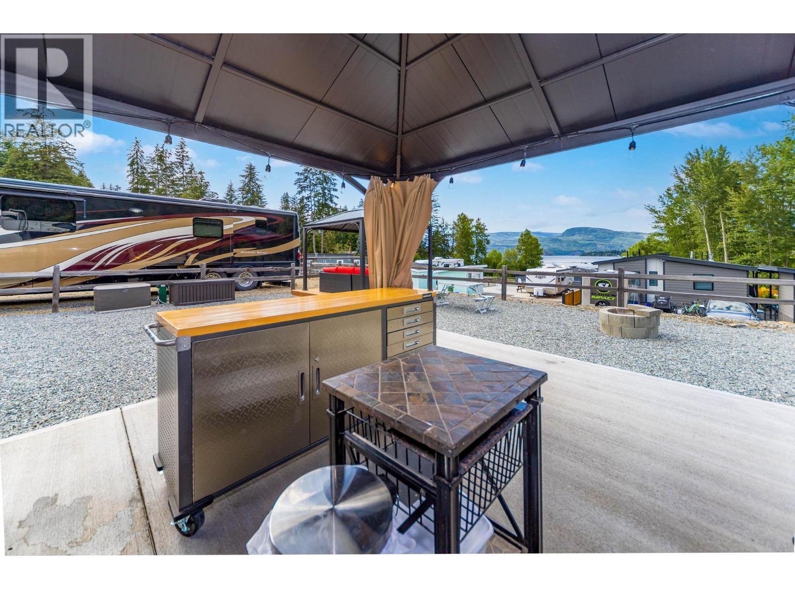 2673 Blind Bay Road Unit# 75. Blind Bay, British Columbia