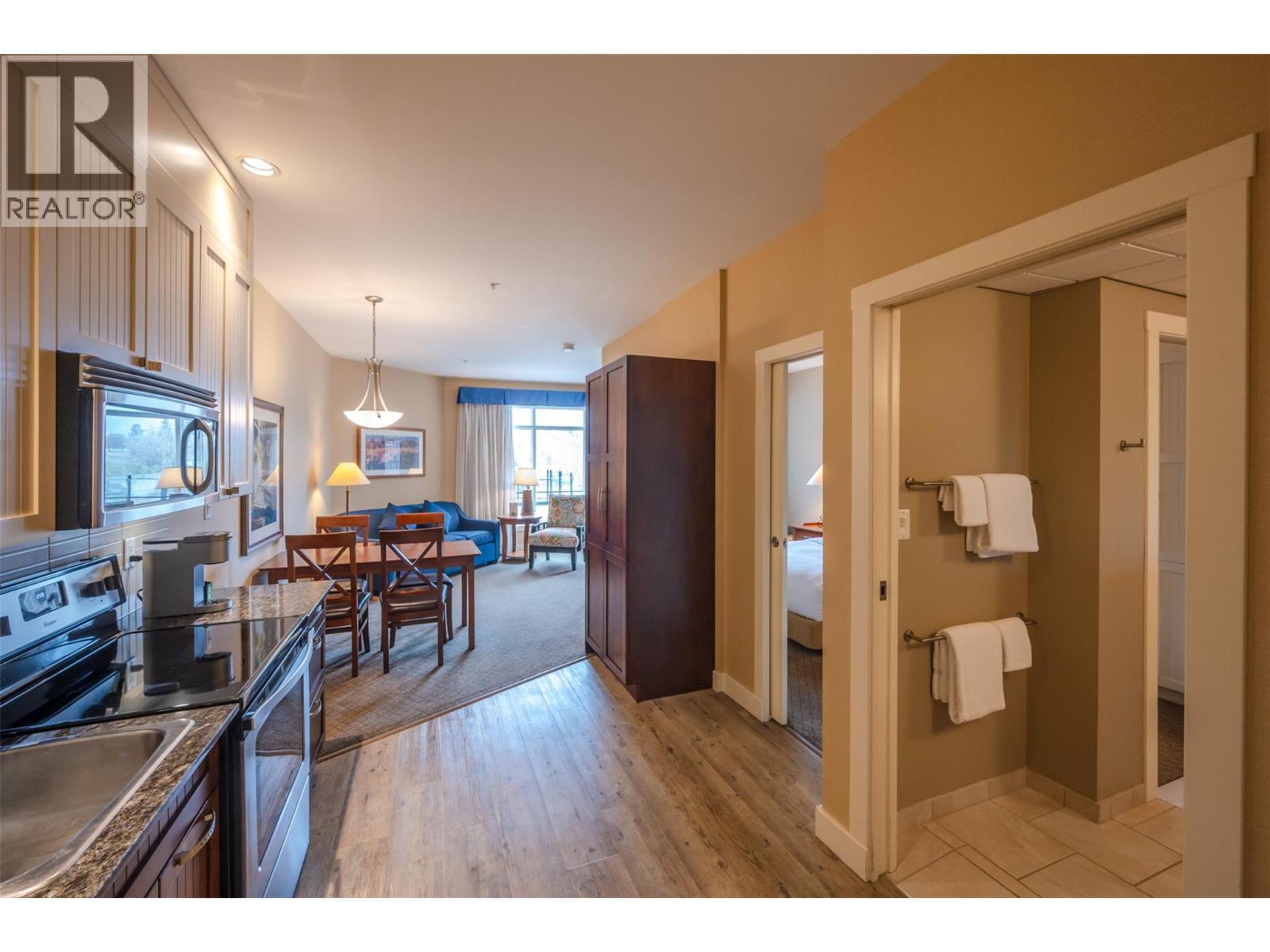 13011 Lakeshore Drive Unit# 105. Summerland, British Columbia