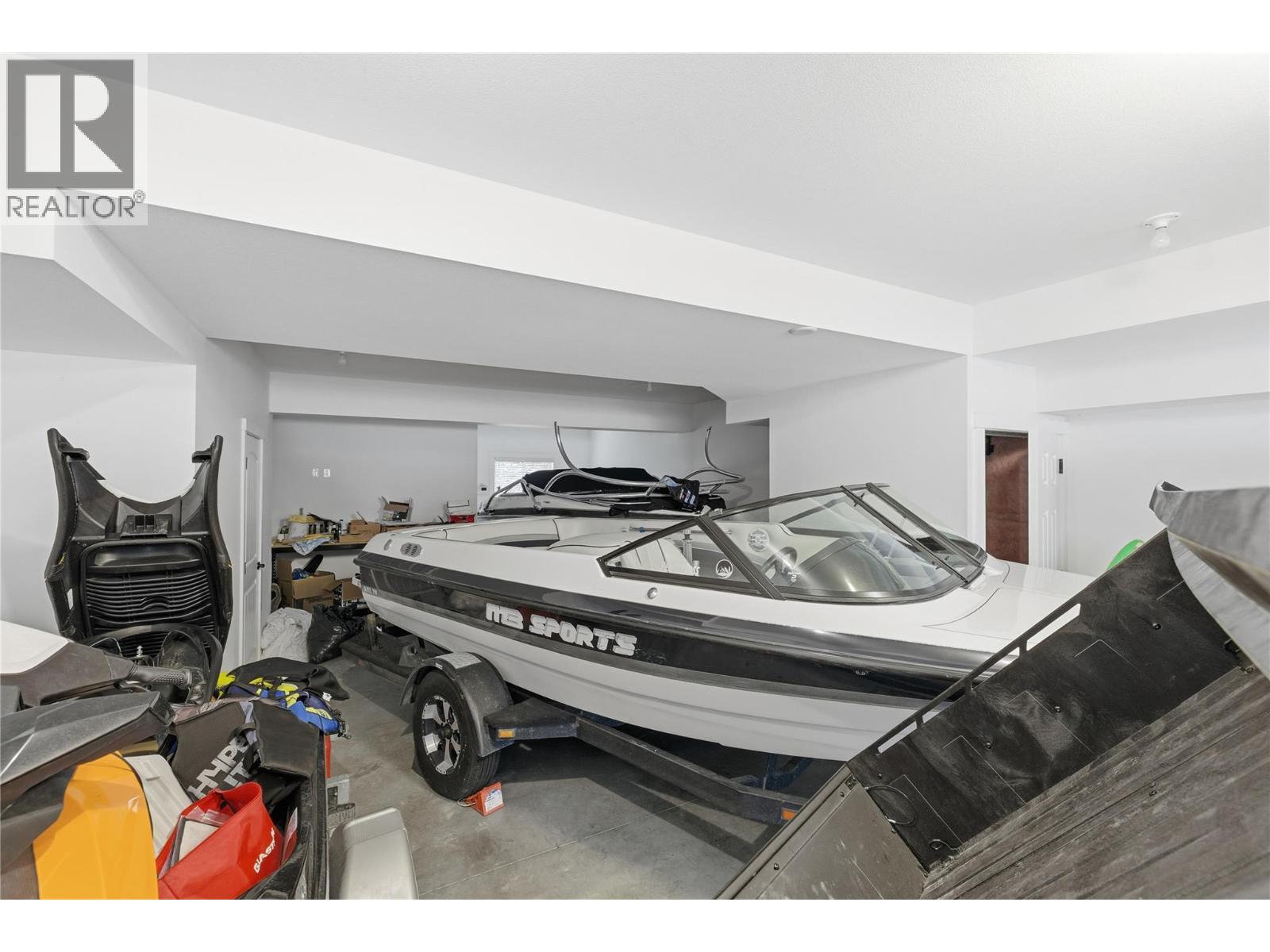 7013 Barcelona Drive Unit# 40. Kelowna, British Columbia